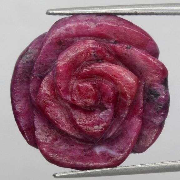 Captivating 30.83ct hand carved Ruby rose