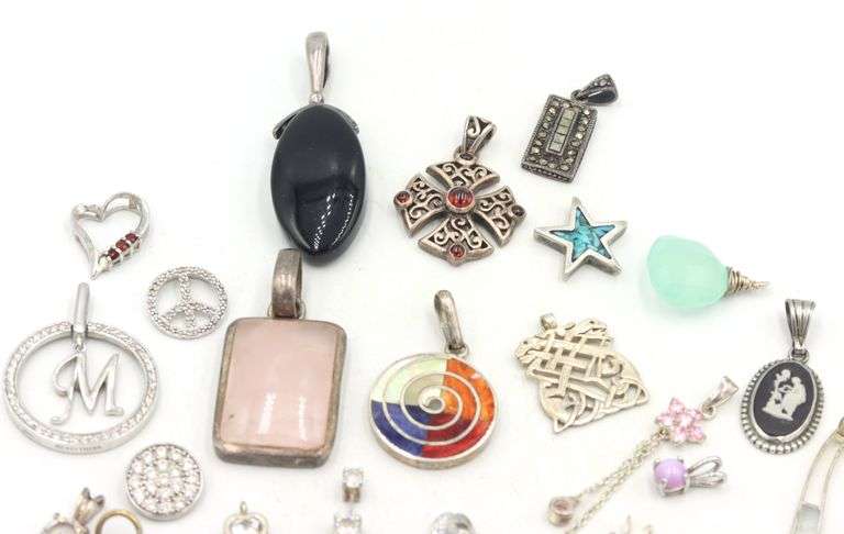Group lot of Vintage 925 sterling silver pendants
