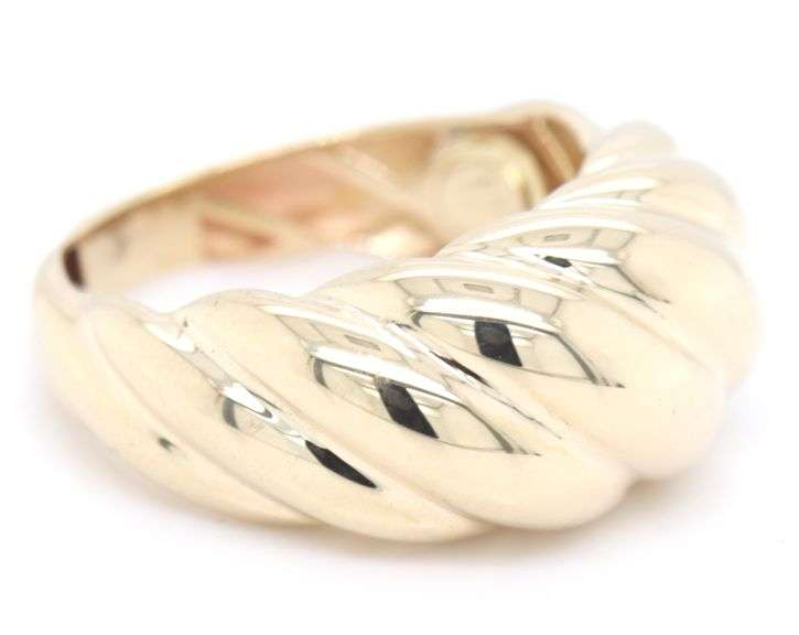 14kt Yellow gold Twisted dome ring
