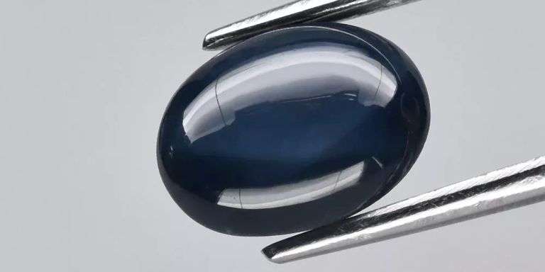 Stunning 2.59ct cobalt blue Star Sapphire