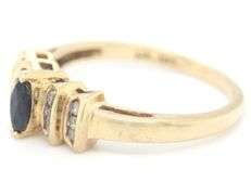 10kt Yellow gold blue sapphire and diamond ring