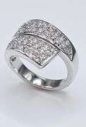 Beautiful 2.45 Ct VVS1 Lab Simulated Diamond Ring