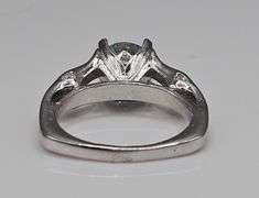 Sparkling 3.5 Ct VVs1 white F-G Lab Simulated Diamond Ring