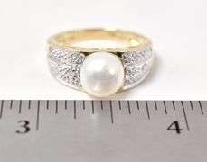 Elegant 14K Yellow Gold Pearl and Diamond Ring