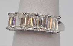 Sparkling 14 Kt White Gold Plate 5.07 Ct VVs1 E-F Simulated Diamond Ring