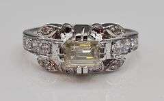 Beautiful 1 Ct VVs1 Peach Fire Moissanite Gemstone Ring