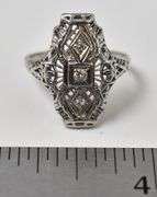 Precious Vintage Art Deco Style Diamond Ring in 18K White Gold
