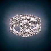 Dazzling 2.75 Ct VVs1 Lab Simulated Diamond Ring