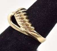 Elegant Dome Top Ring in 14K Yellow Gold