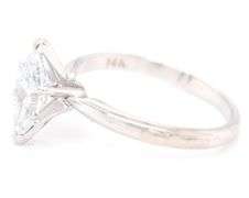 14kt White gold 1.11ct marquise diamond solitare engagement ring