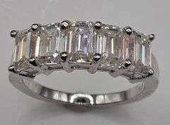 Sparkling 14 Kt White Gold Plate 5.07 Ct VVs1 E-F Simulated Diamond Ring