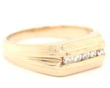 14kt Yellow gold diamond Gen's ring