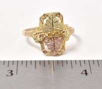 Gorgeous Vintage Floral Ring in 10K and 14K Two-Tone Gold