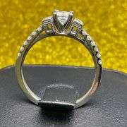 CERTIFIED BRAND NEW 14K WHITE GOLD DIAMOND ENGAGEMENT RING