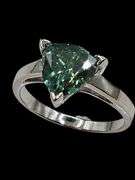 Sparkling 4.25 Ct VVs1 Trillion Cut Emerald Green Moissanite Ring