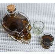 Crystal Skull Decanter Glass Bottle with 2 Skull Cups