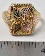 Lovely Floral Leaf Ring in 10K and 12K Two-Tone Gold