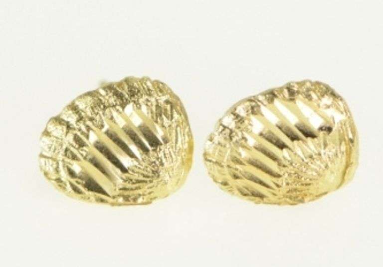 14K Yellow Gold Scallop Sea Shell Ocean Motif Stud Earrings