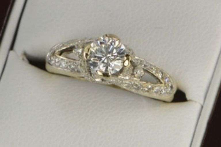 18K Yellow Gold 1.25 Ctw Diamond 0.75 Ct Engagement Ring