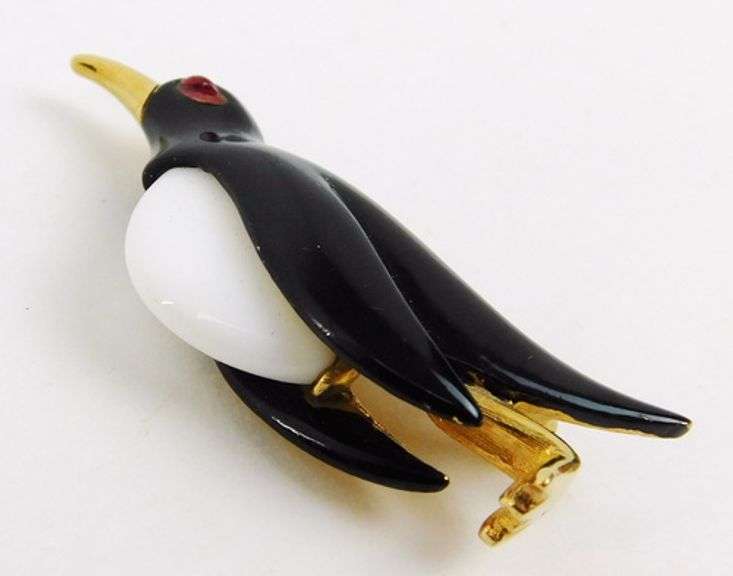 Vintage Boucher Penguin Pin