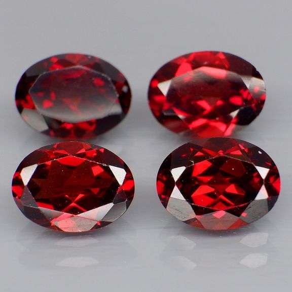 Top color!! 5.82ct 4pc. Mozambique Garnet set