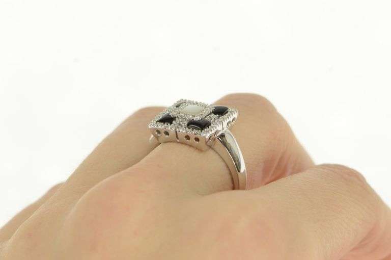 14K White Gold Square Diamond Black Onyx Mother of Pearl Ring