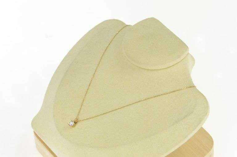 14K Yellow Gold 0.60 Ct Round Solitaire Vintage Classic Pendant