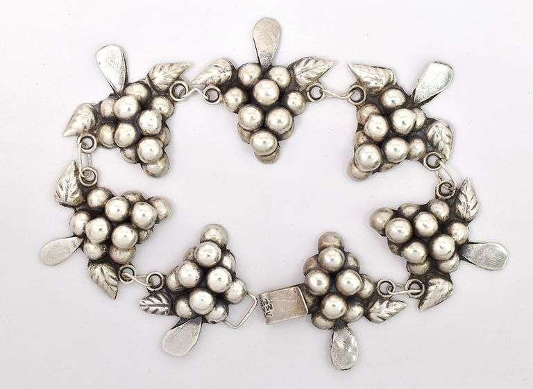 Perfect 925 Fancy Link Grape Bracelet