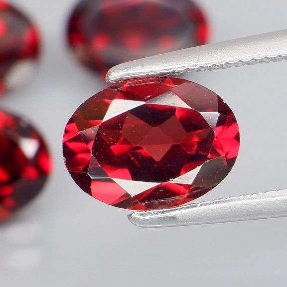 Top color!! 5.82ct 4pc. Mozambique Garnet set