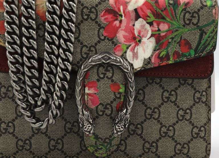 Small Gucci Dionysus blooms mini purse