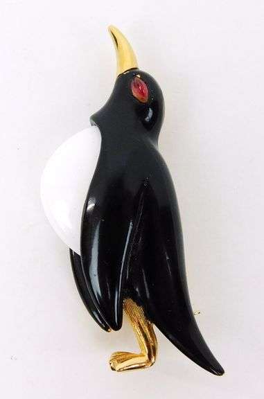 Vintage Boucher Penguin Pin
