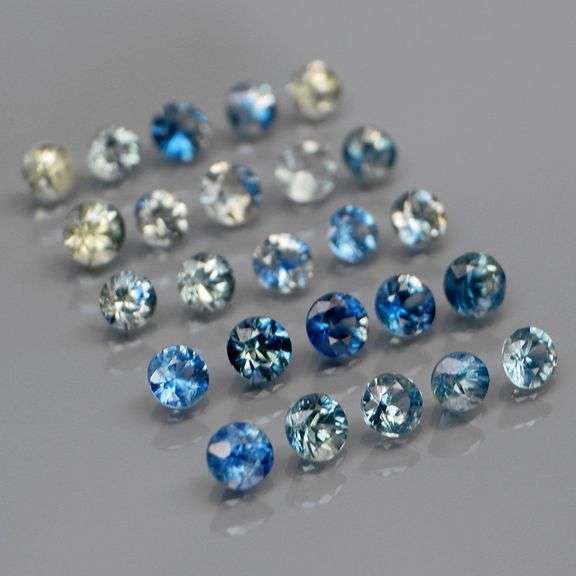 Heated only! 4.11ct diamond cut Australian Sapphire set