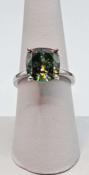 14 Kt White Gold Plate Sparkling Rare 5 Ct Emerald Green Fire Moissanite Ring
