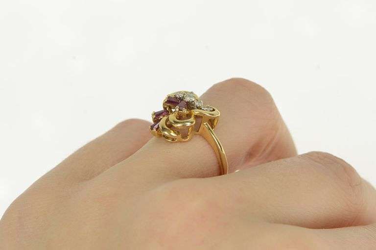 14K Yellow Gold 1930's Ruby Diamond Freeform Cluster Cocktail Ring