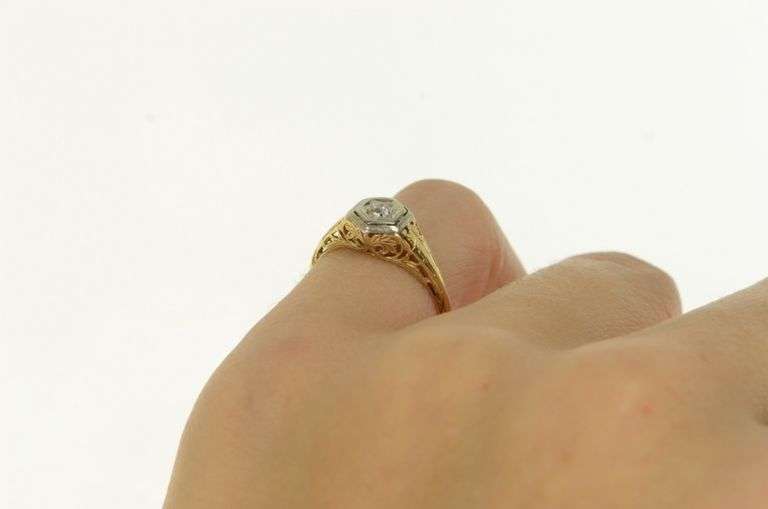 14K Yellow Gold Art Deco Filigree Ornate Promise Ring