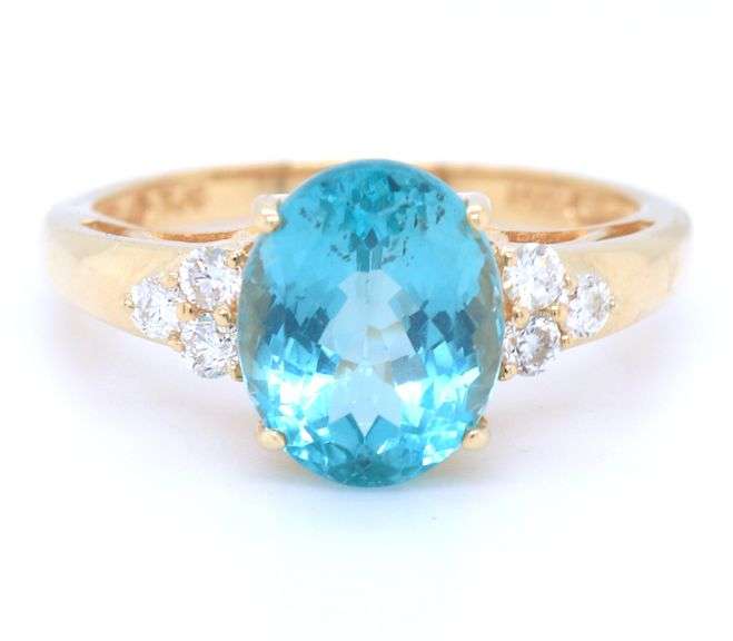 Set of oval quartz and diamond pendant on chain with matching ring