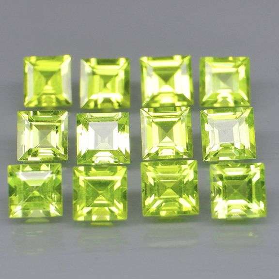 Princess cut unheated! 4.37ct Peridot set