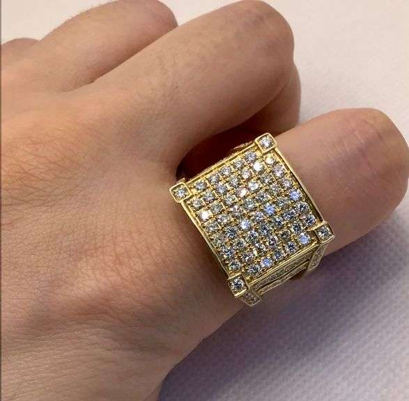 ELEGANT 14K YELLOW GOLD SQUARE SHAPED DIAMOND MAN’S RING