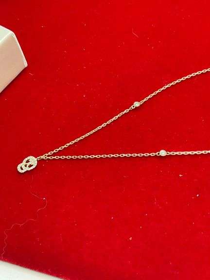 BRAND NEW 14K GOLD AND DIAMOND STATION NECKLACE EWITH DIAMOND THAI BUDHA