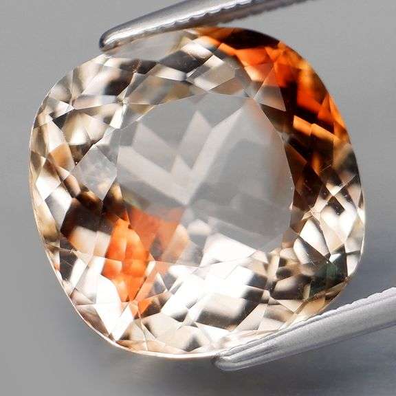 Gorgeous 9.21ct bi-color Imperial Topaz
