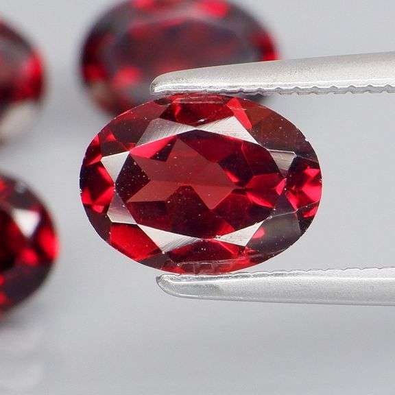 Set of 4 top red VS Garnets weighing 6.21 carats