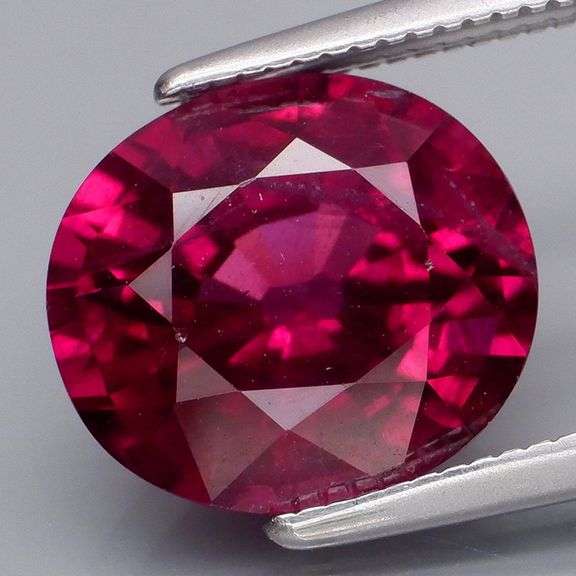 Unbelievable! 4.09ct cherry pink Rhodolite Garnet