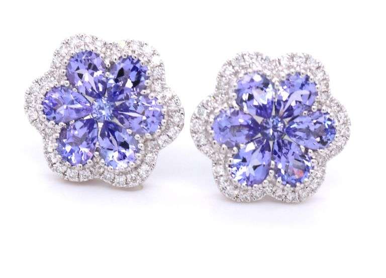 18kt White gold flower style earrings in tanzanite and diamonds