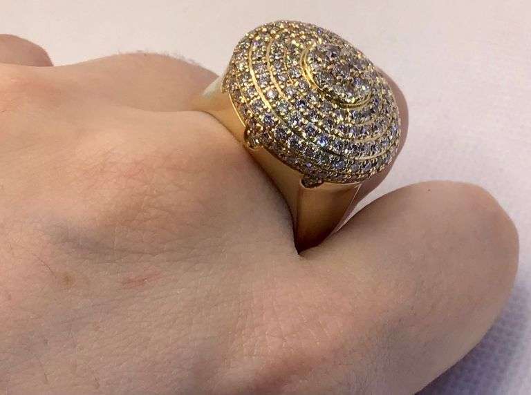 STUNNING 14K YELLOW GOLD MEN’S DIAMOND RING