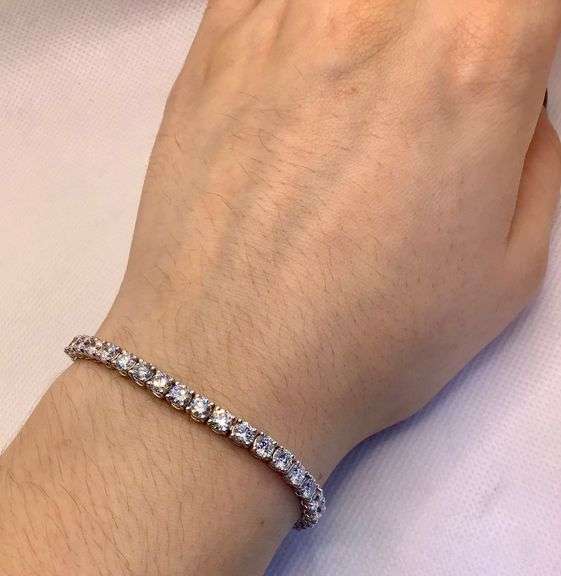 MESMERIZING 14K WHITE GOLD LAB GROWN DIAMOND TENNIS BRACELET