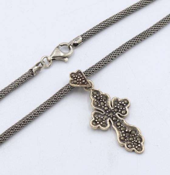 Group lot of vintage 925 sterling silver necklaces