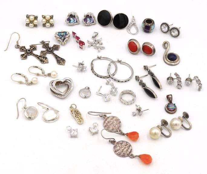 Group lot of vintage 925 sterling silver pendants and earrings