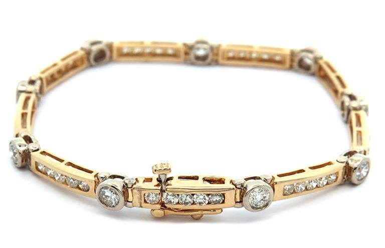 4.75ctw Diamond Bezel and Channel Set Station Bracelet in 14K