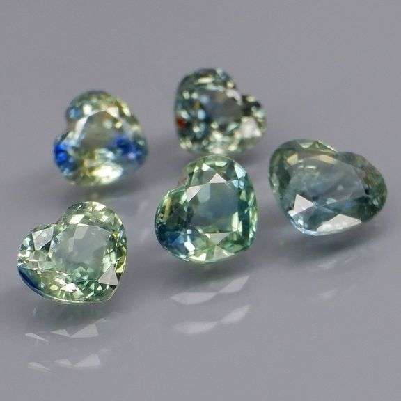 Heated only! 3.06ct heart cut Australian Sapphire set