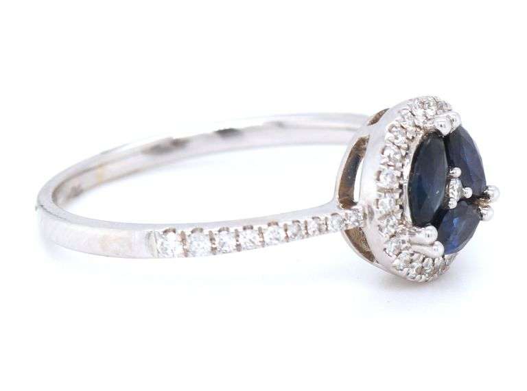 18kt White gold blue sapphire and diamond cocktail ring